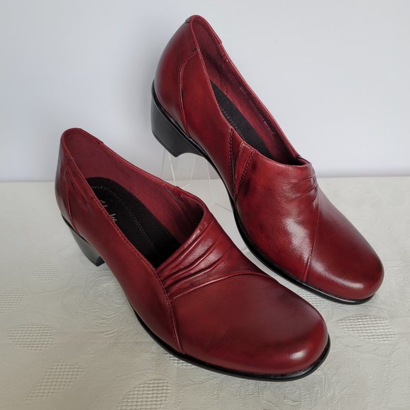 CLARKS Wyld Foxtro Slip-On Leather Shoes- Wine color- Women's Size 9M - Picture 5 of 15